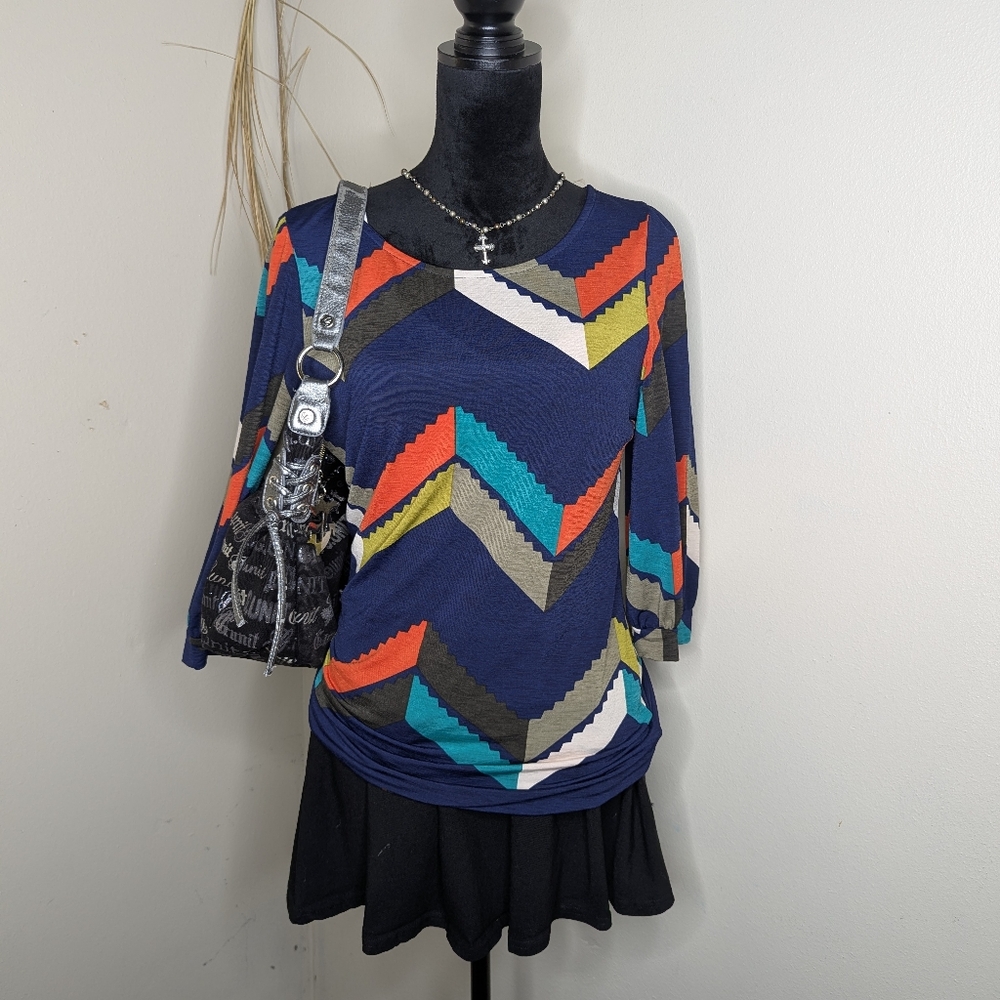 Multicolored Chevron Top Medium